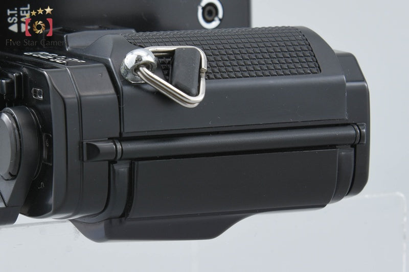 Minolta New X-700 35mm SLR Film Camera Body