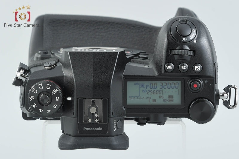 Panasonic LUMIX DC-G9 Black 20.3 MP Mirrorless Camera + DMW-BGG9 Battery Grip