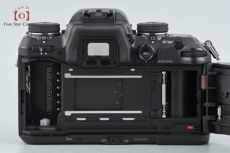 Minolta α-7 Maxxum 7 Dynax 7 35mm SLR Film Camera