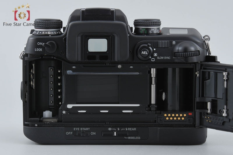 Minolta α-9 Maxxum 9 Dynax 9 35mm SLR Film Camera