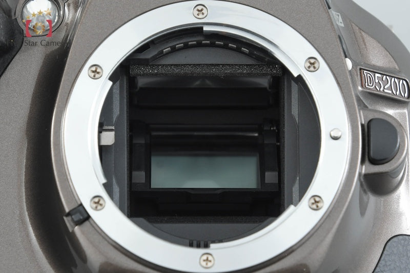 Nikon D5200 Bronze 24.1 MP Digital SLR Camera 18-55 VR Lens