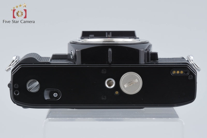 Minolta New X-700 35mm SLR Film Camera Body