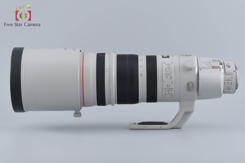 Canon EF 200-400mm f/4 L IS USM EXTENDER 1.4X w/ Case