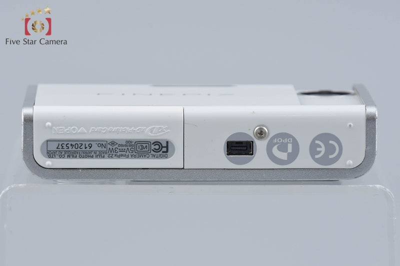 Fujifilm FinePix Z2 White 5.1 MP Digital Camera