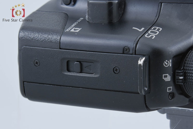 Canon EOS 7 35mm SLR Film Camera Body