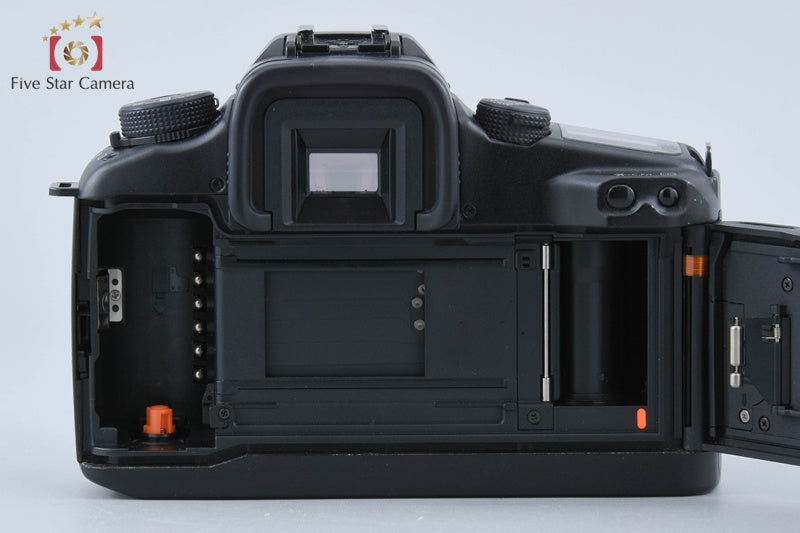 Canon EOS 7 35mm SLR Film Camera Body