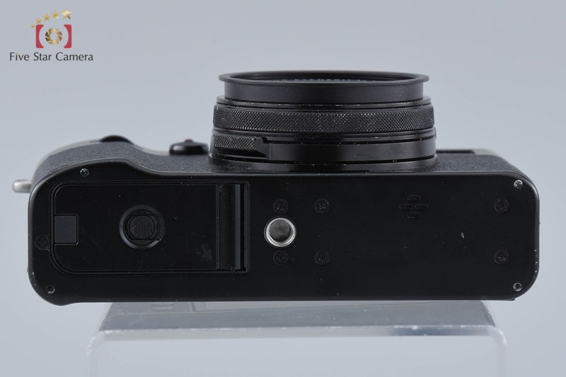 FUJIFILM X100V Black 26.1 MP Digital Camera w/ Box