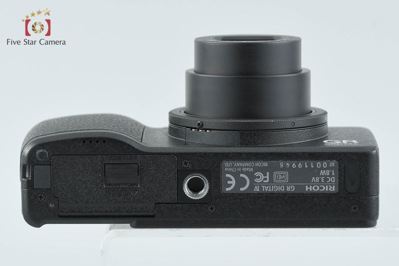 "Shutter count 2,048" Ricoh GR Digital IV Black 10.1 MP Digital Camera w/ Box