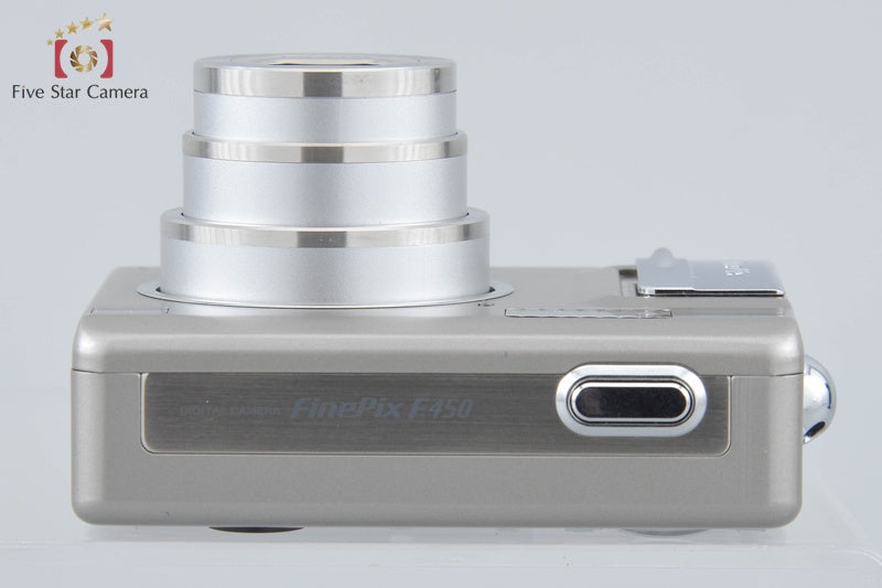 Fujifilm FinePix F450 Silver 5.2 MP Digital Camera w/ Box