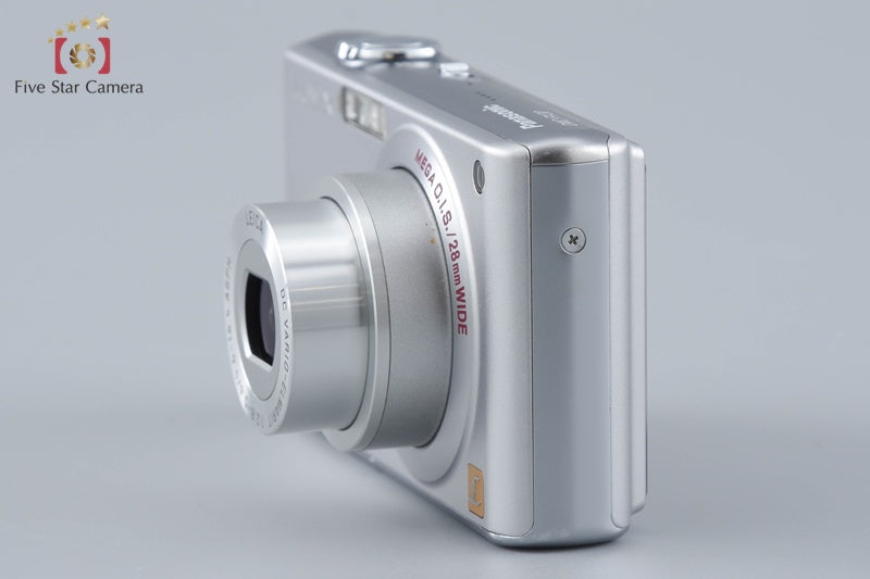 Panasonic LUMIX DMC-FX30 Precious Silver 7.2 MP Digital Camera