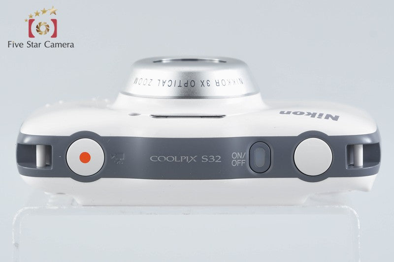 Nikon COOLPIX S32 White 13.2 MP Digital Camera