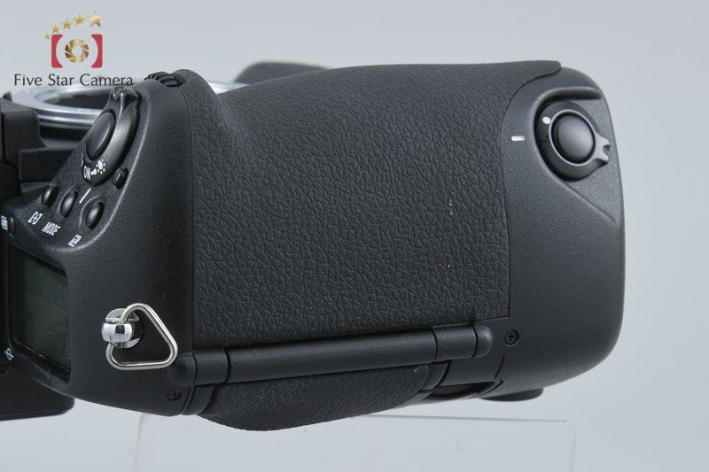 Nikon F5 35mm SLR Film Camera Body