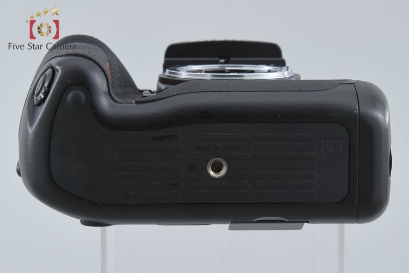 Nikon F5 35mm SLR Film Camera Body
