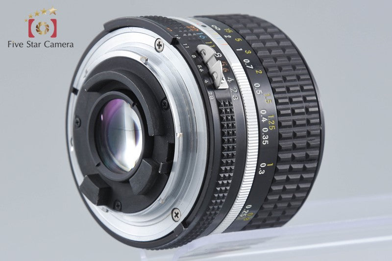 Nikon Ai-S NIKKOR 28mm f/2.8