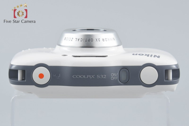 Nikon COOLPIX S32 White 13.2 MP Digital Camera