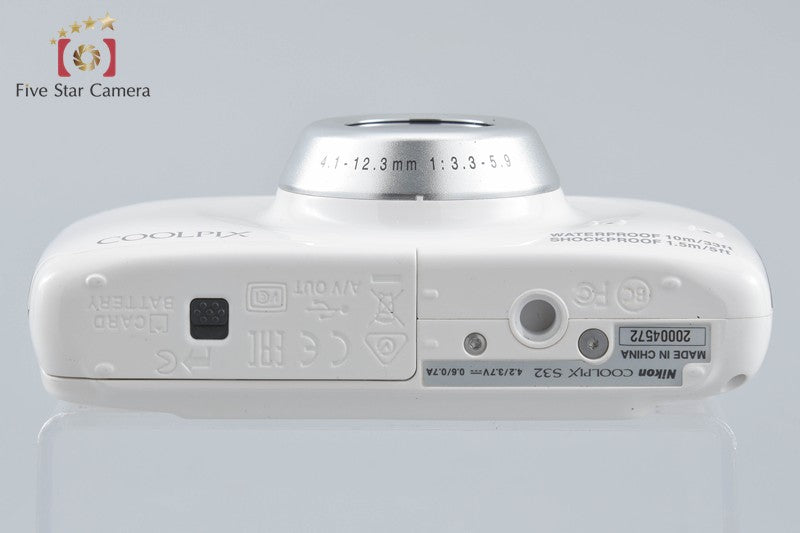 Nikon COOLPIX S32 White 13.2 MP Digital Camera