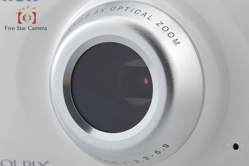Nikon COOLPIX S32 White 13.2 MP Digital Camera