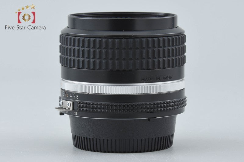 Nikon Ai-S NIKKOR 24mm f/2.8