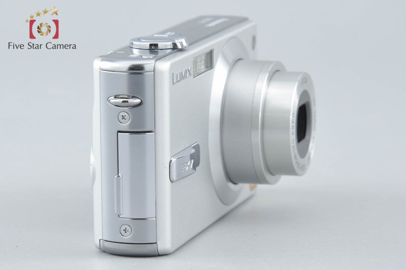 Panasonic LUMIX DMC-FX7 Silky Silver 5.0 MP Digital Camera w/ Box