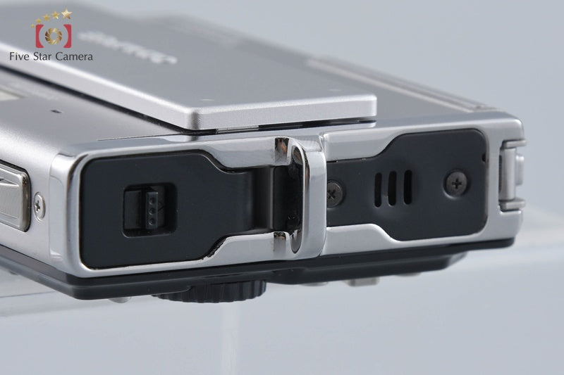 Olympus μ1050SW シルバー 10.1 MP Digital Camera