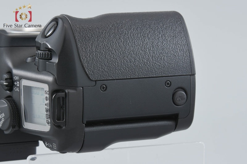 Canon EOS 7 35mm SLR Film Camera Body