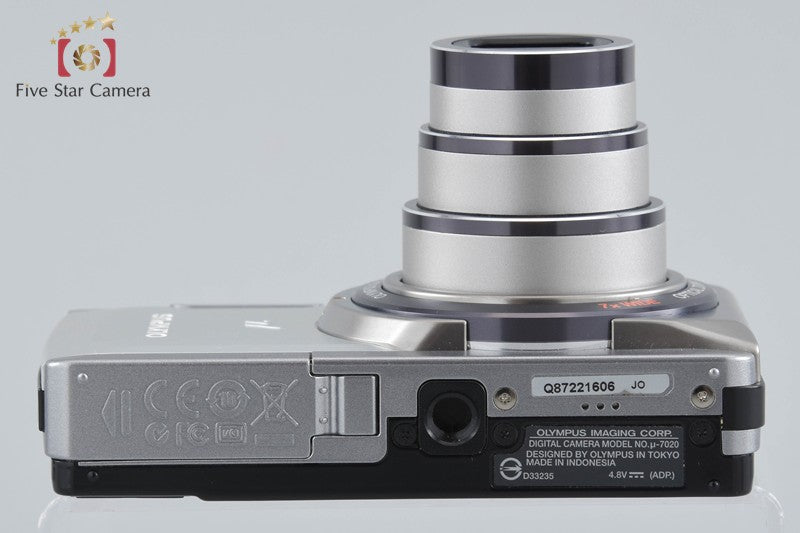 Olympus μ-7020 Silver 12.0 MP Digital Camera