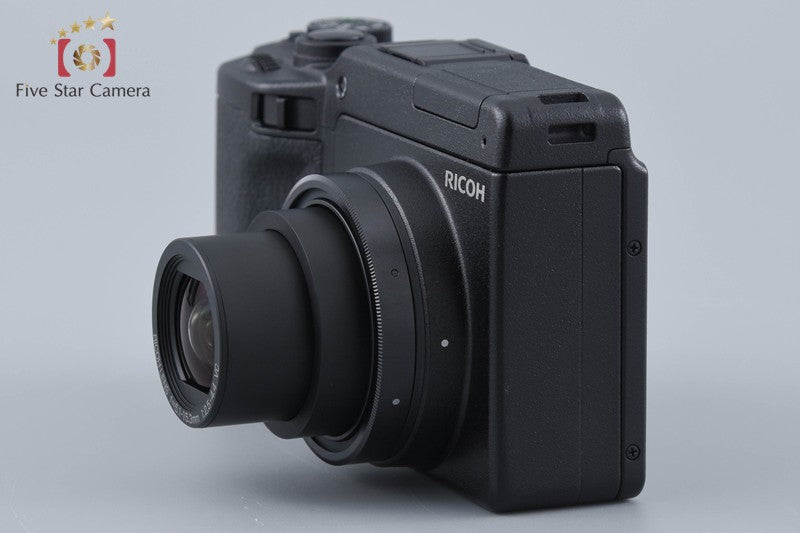 "Count 692" Ricoh GXR 10.0 MP Digital Camera + S10 24-72mm f/2.5-4.4 VC