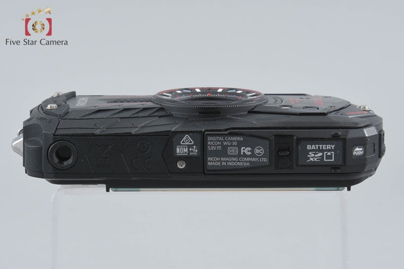 "Count 2,788" Ricoh Pentax WG-30 Ebony Black 16.0 MP Waterproof Action Camera