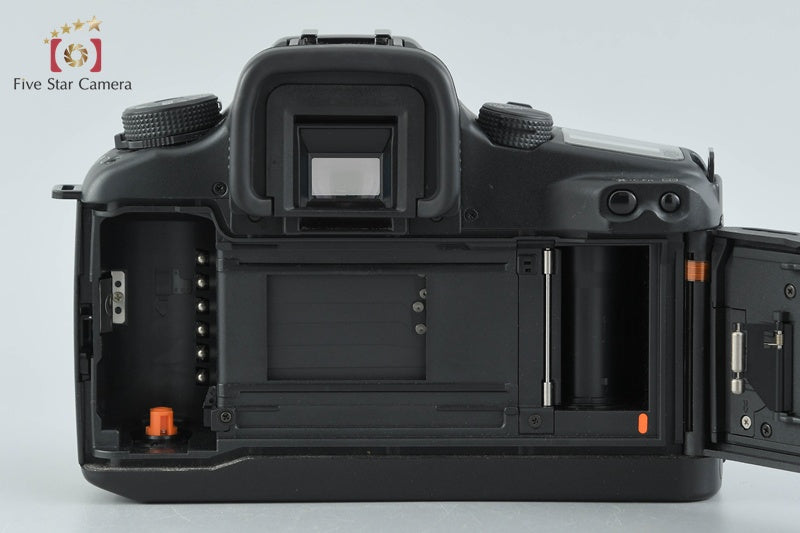 Canon EOS 7 35mm SLR Film Camera Body