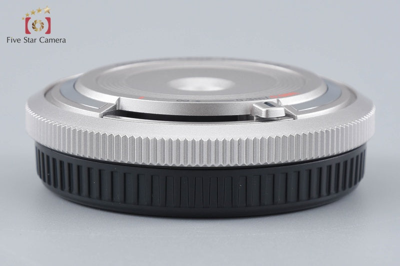 Olympus 15mm f/8 Body Cap Lens BCL-1580 Silver