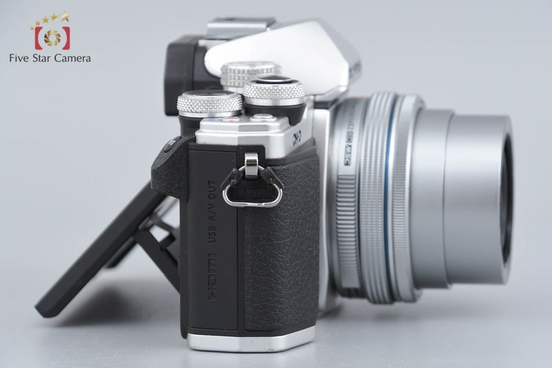 "Shutter count 2,792" Olympus OM-D E-M10 Mark II Silver 16.1 MP 14-42 EZ Lens