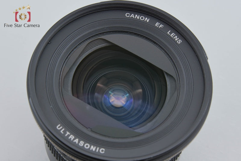 Canon EF 20-35mm f/3.5-4.5 USM
