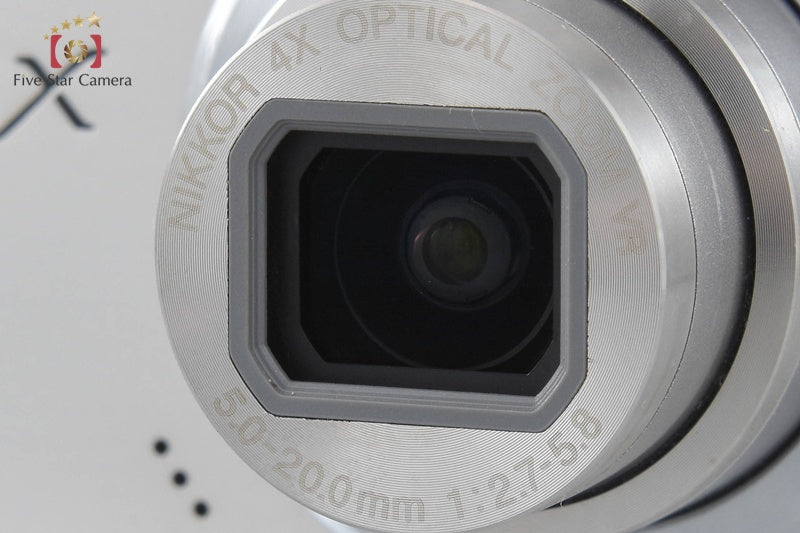 Nikon COOLPIX S620 Silver 12.2 MP Digital Camera