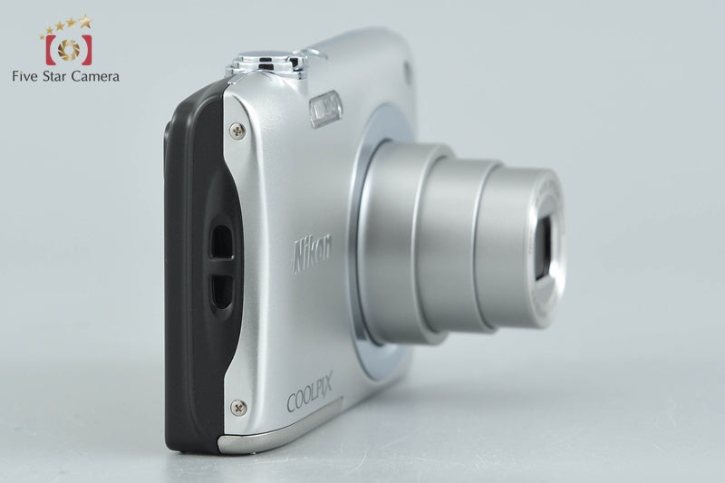 Nikon COOLPIX A100 Silver 20.0 MP Digital Camera w/ Box