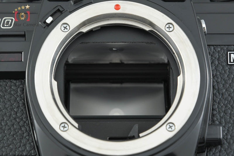 Minolta New X-700 35mm SLR Film Camera Body
