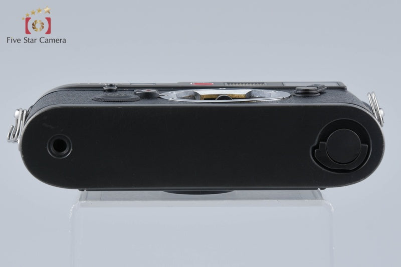 Leica M6 Black 35mm Rangefinder Film Camera Body