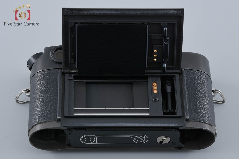 Leica M6 Black 35mm Rangefinder Film Camera Body