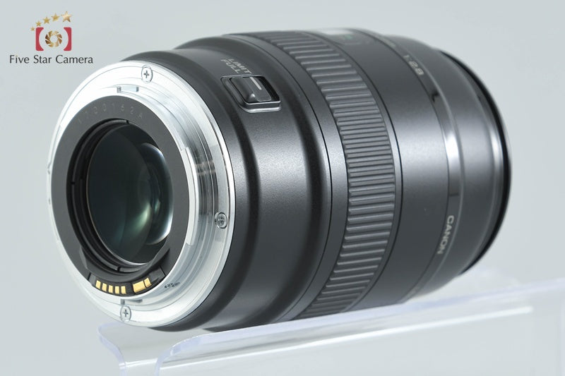 Canon EF 100mm f/2.8 MACRO