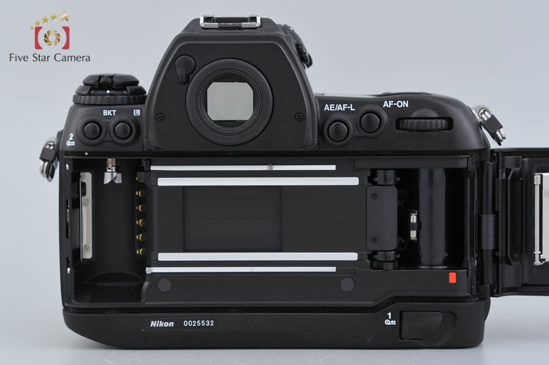 Nikon F6 35mm SLR Film Camera Body