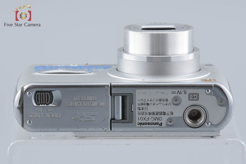 Panasonic LUMIX DMC-FX01 Silver 6.0 MP Digital Camera