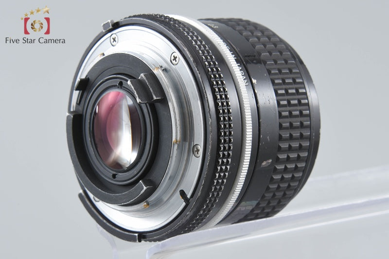 Nikon Ai NIKKOR 24mm f/2.8