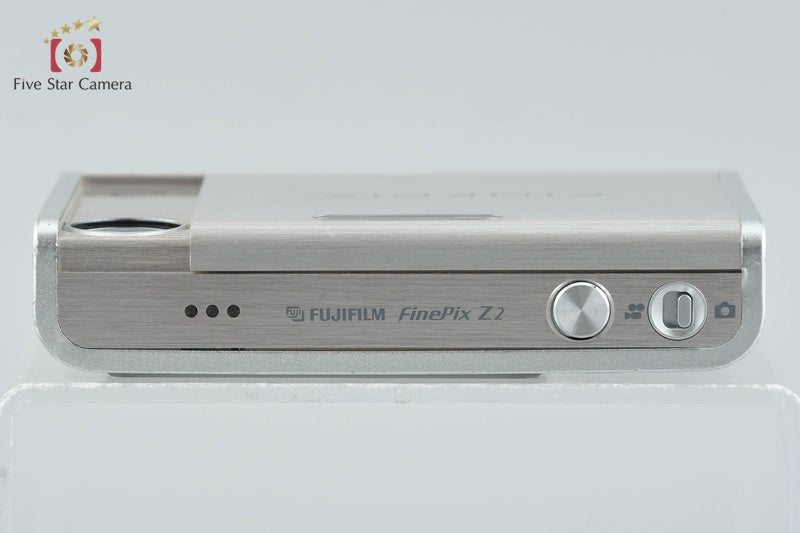 Fujifilm FinePix Z2 Silver 5.1 MP Digital Camera