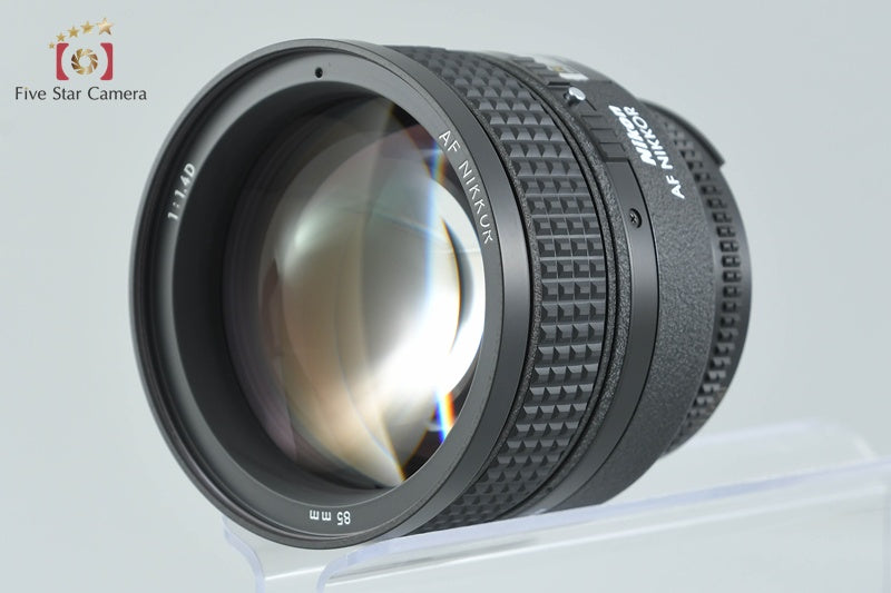 Nikon AF NIKKOR 85mm f/1.4 D w/ Box