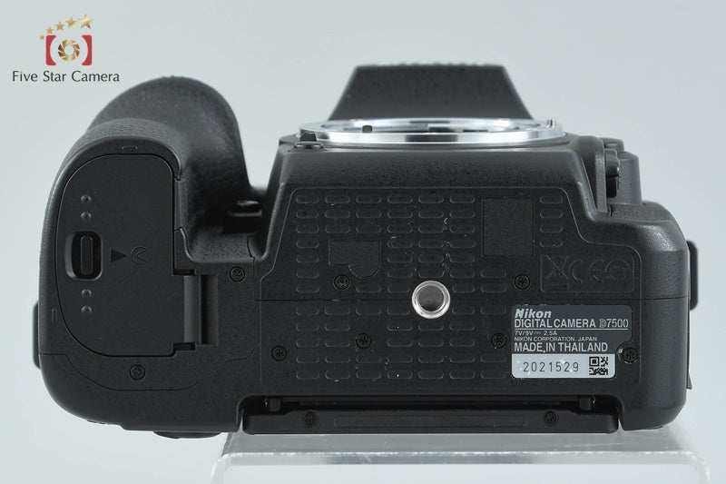 "Shutter count 712" Nikon D7500 20.9 MP Digital SLR Camera Body