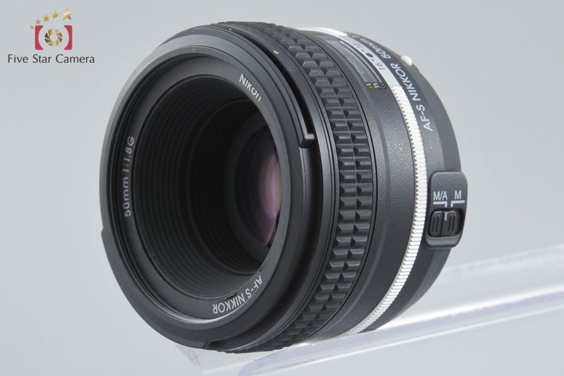 Nikon AF-S NIKKOR 50mm f/1.8 G Special Edition
