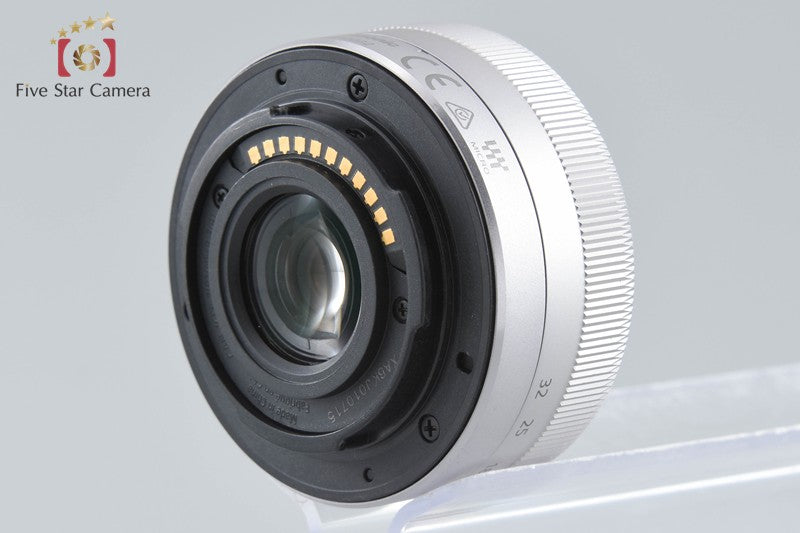 Panasonic LUMIX G VARIO 12-32mm f/3.5-5.6 ASPH. MEGA O.I.S. H-FS12032 Silver