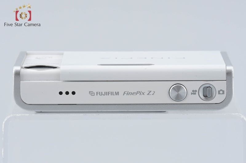 Fujifilm FinePix Z2 White 5.1 MP Digital Camera