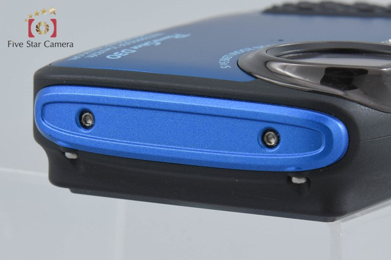 Canon PowerShot D30 12.1 MP Digital Camera