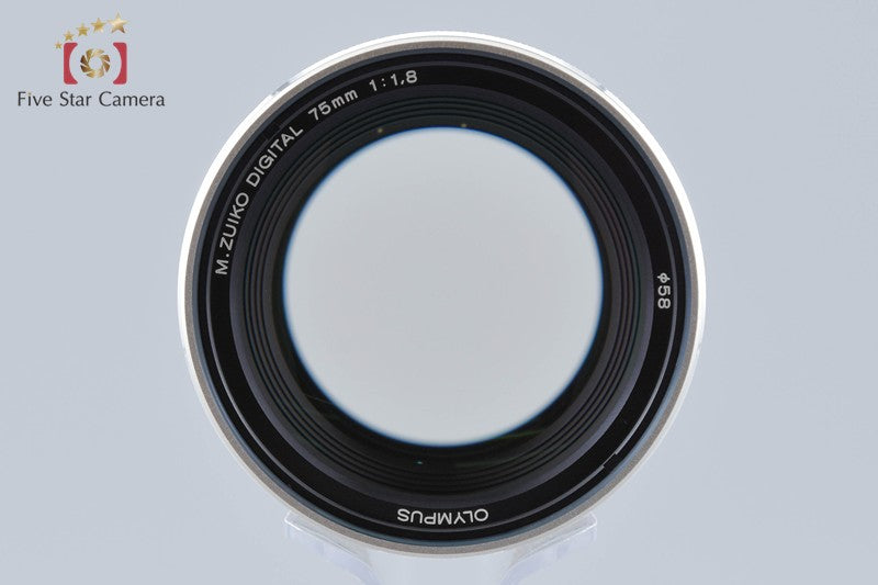 Olympus M.ZUIKO DIGITAL ED 75mm f/1.8 Silver