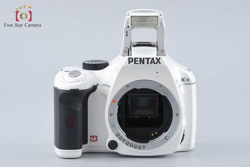 Pentax K-x White 12.4 MP DSLR SMC DA L 18-55 55-300 Lenses